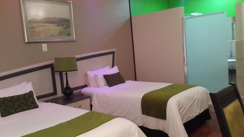 Protea Hotel By Marriott Umfolozi River Richards Bay Exterior foto