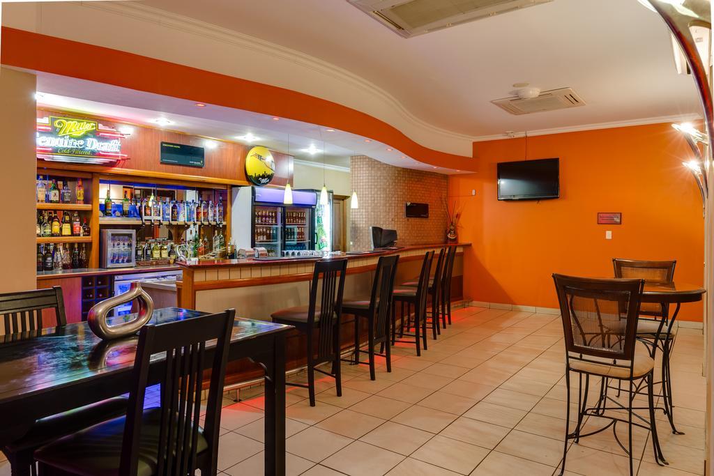 Protea Hotel By Marriott Umfolozi River Richards Bay Exterior foto
