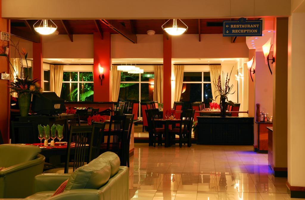 Protea Hotel By Marriott Umfolozi River Richards Bay Exterior foto