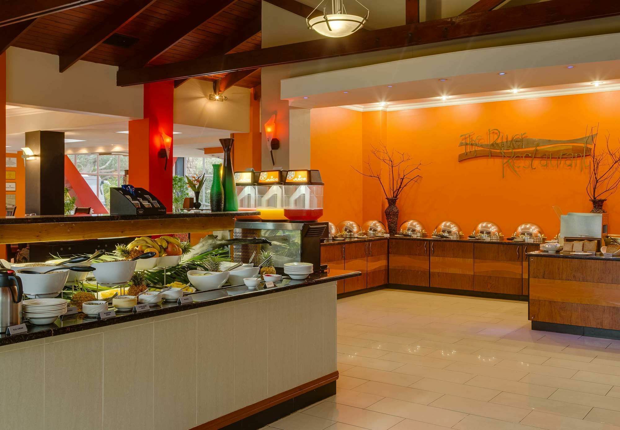Protea Hotel By Marriott Umfolozi River Richards Bay Exterior foto