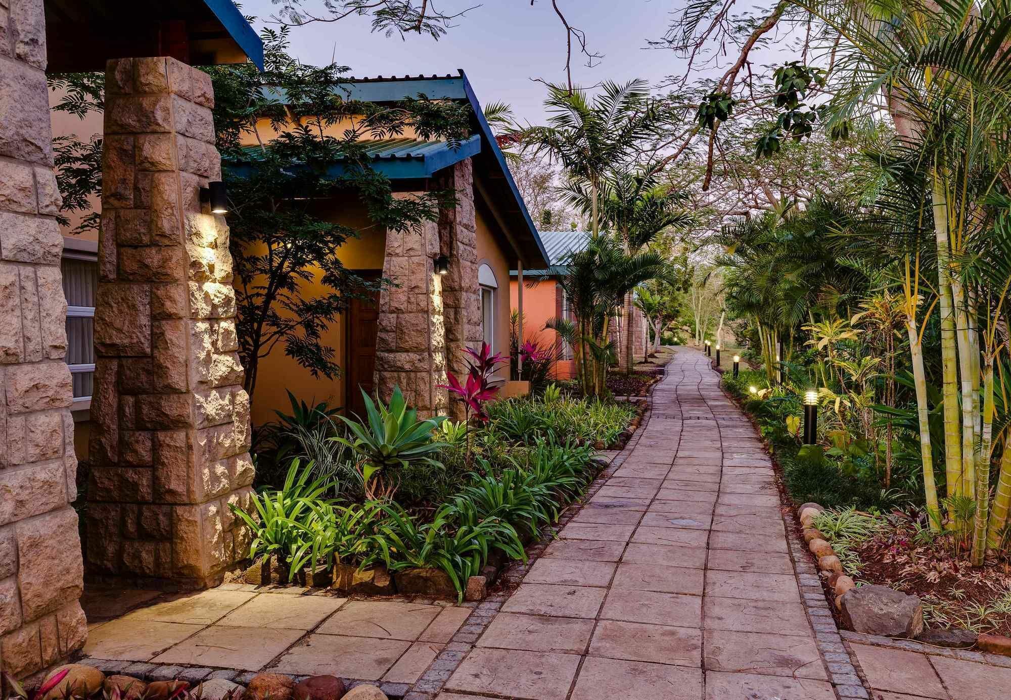 Protea Hotel By Marriott Umfolozi River Richards Bay Exterior foto